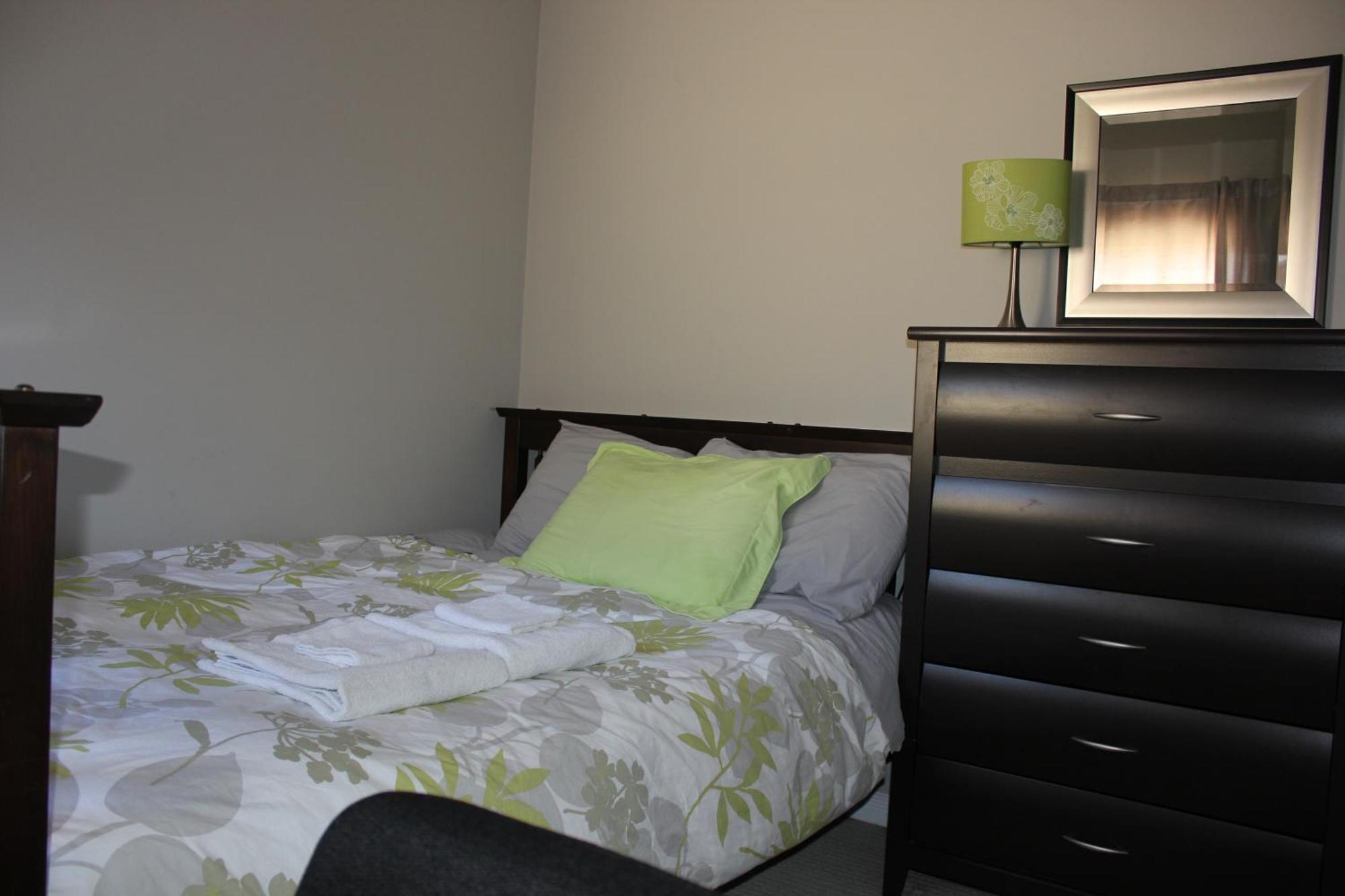 Boardwalk Homes - Executive Guest Rooms & Townhomes Kitchener Exteriör bild